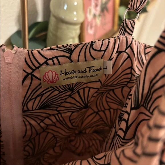 Hearts and Found Art Deco Dress - Picture 2 of 4